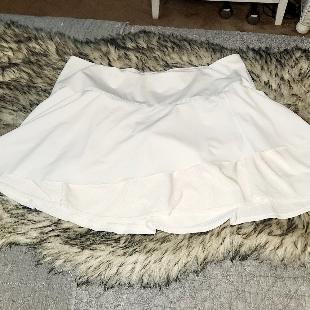 Athleta cream colored skort